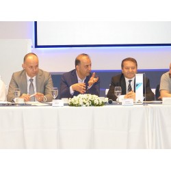 Daikin, R32 soğutucu akışkanının klimalarda yaygınlaşması için almış olduğu 93 patenti klima üreticileri ile ücretsiz olarak paylaştı Daikin, R32 soğutucu akışkanının klimalarda yaygınlaşması için almış olduğu 93 patenti klima üreticileri ile ücretsiz olarak paylaştı.