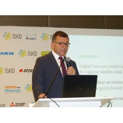 İSKİD Yönetim Kurulu Başkanı Taner Yönet, geçen yıl satışlarda yüzde 22 artışın görülme sebeplerinden birisi olarak ÖTV’nin sıfırlanmasına işaret etti. İSKİD Yönetim Kurulu Başkanı Taner Yönet, geçen yıl satışlarda yüzde 22 artışın görülme sebeplerinden birisi olarak ÖTV’nin sıfırlanmasına işaret etti.