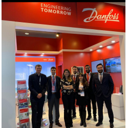 Danfoss 10. Enerji Verimliliği Forumu ve Fuarı’na (EVF) ısıtma segmentinin ürün ve çözümleri ile katıldı. Danfoss 10. Enerji Verimliliği Forumu ve Fuarı’na (EVF) ısıtma segmentinin ürün ve çözümleri ile katıldı.