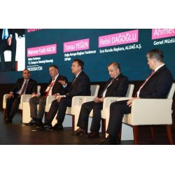 T.C. Sanayi ve Teknoloji Bakanlığı Bakan Yardımcısı M.Fatih Kacır’ın moderatörlüğünü yaptığı “Milli Teknoloji Hamlesi ve Dijital Türkiye” başlıklı panel