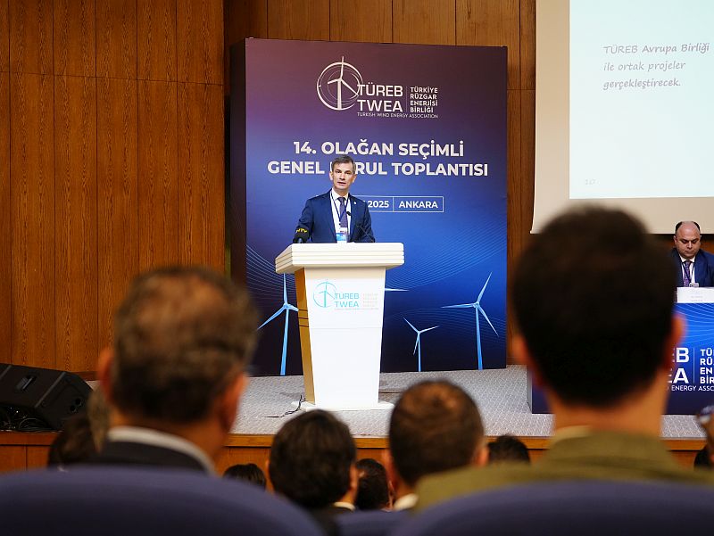 TÜREB Genel Kurulu'nda Dr. İbrahim Erden Yeniden Başkan Seçildi