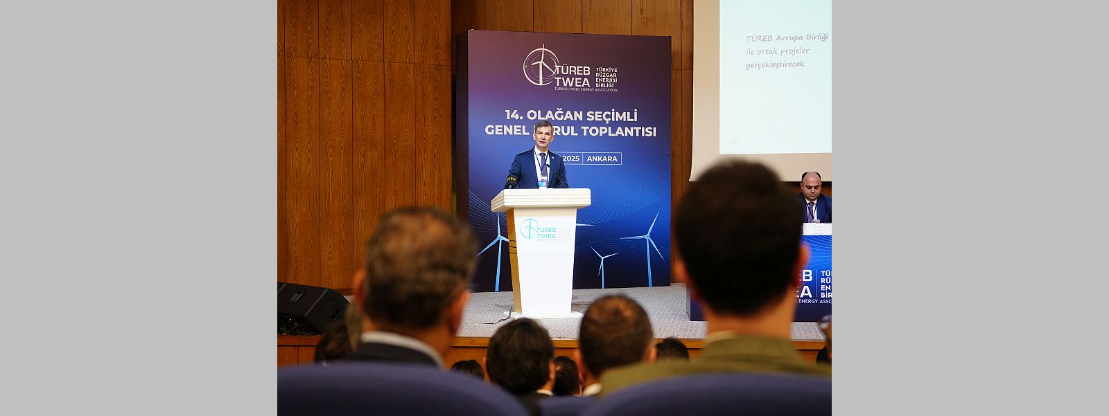 TÜREB Genel Kurulu'nda Dr. İbrahim Erden Yeniden Başkan Seçildi