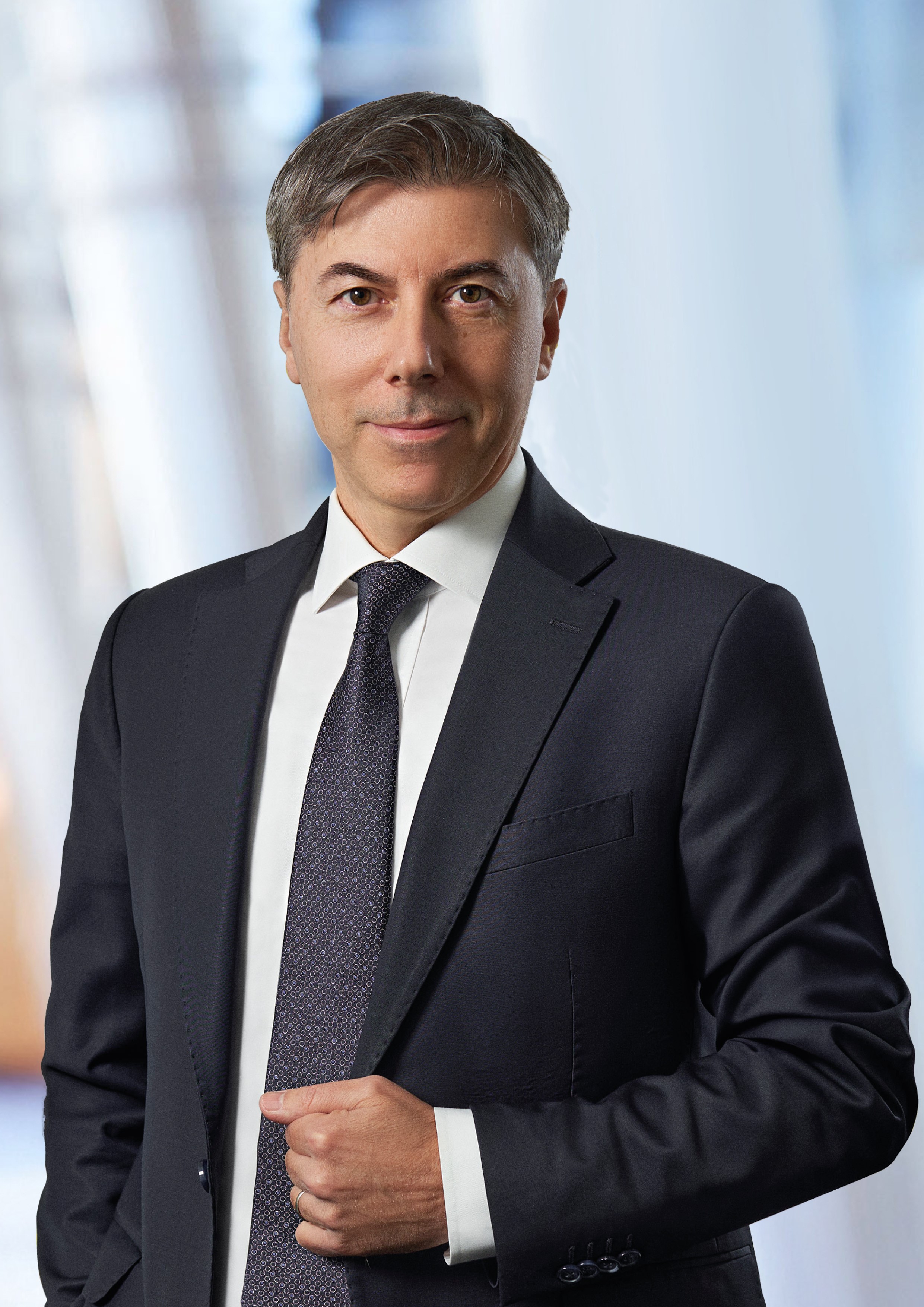 İzocam Genel Direktörü Murat Savcı