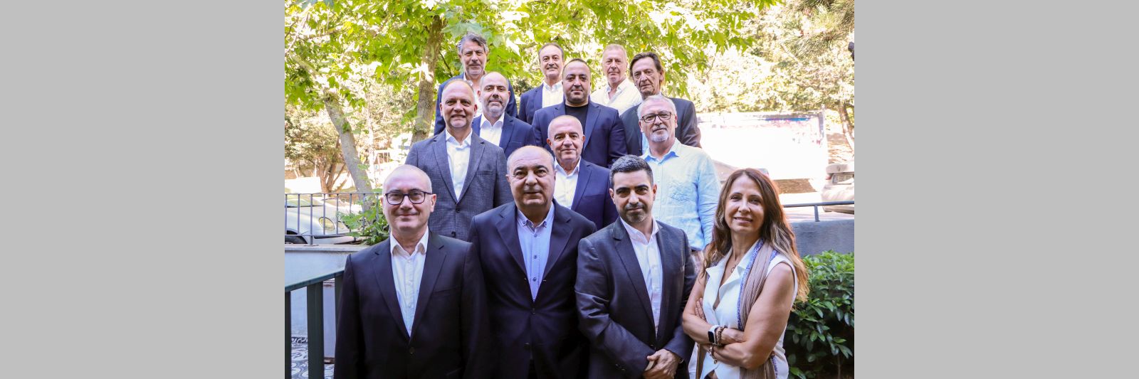 Yönetimde Değişen Trendler : Valtus Türkiye /E&E Group Interim